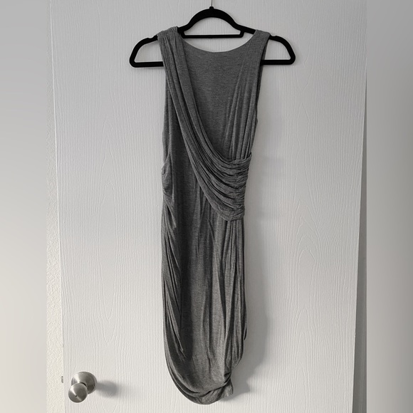 Laila Azhar | Ruched Dress - Picture 4 of 5